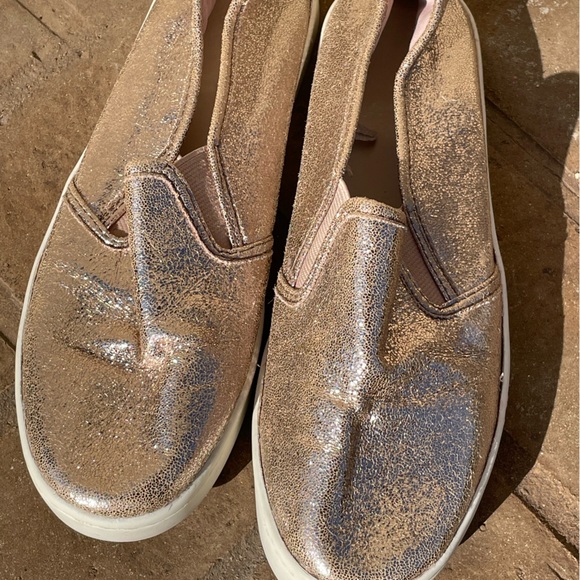 Slip-on Shoes Shiny. Preloved. - Picture 3 of 6